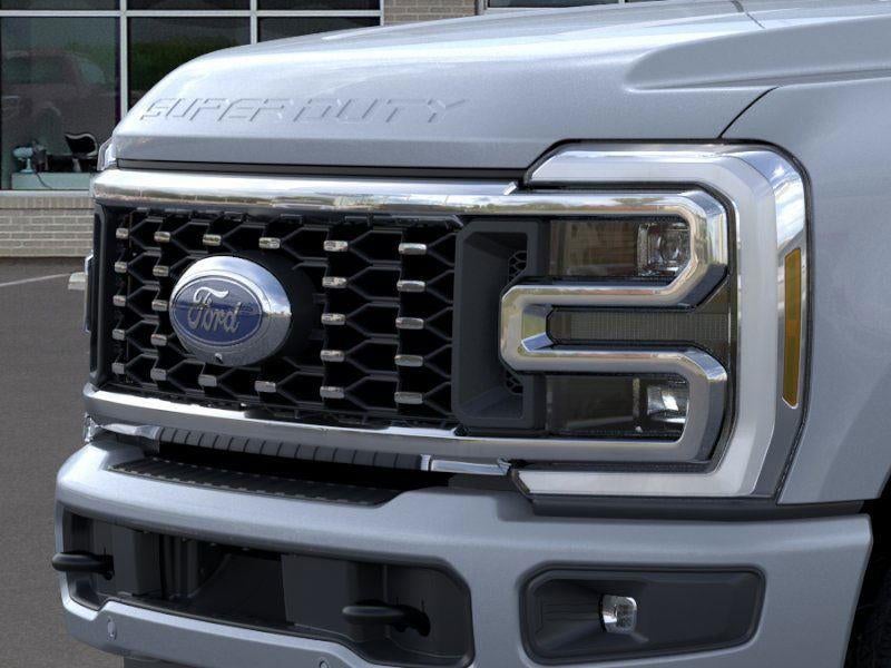 2025 Ford Super Duty F-350 DRW Platinum
