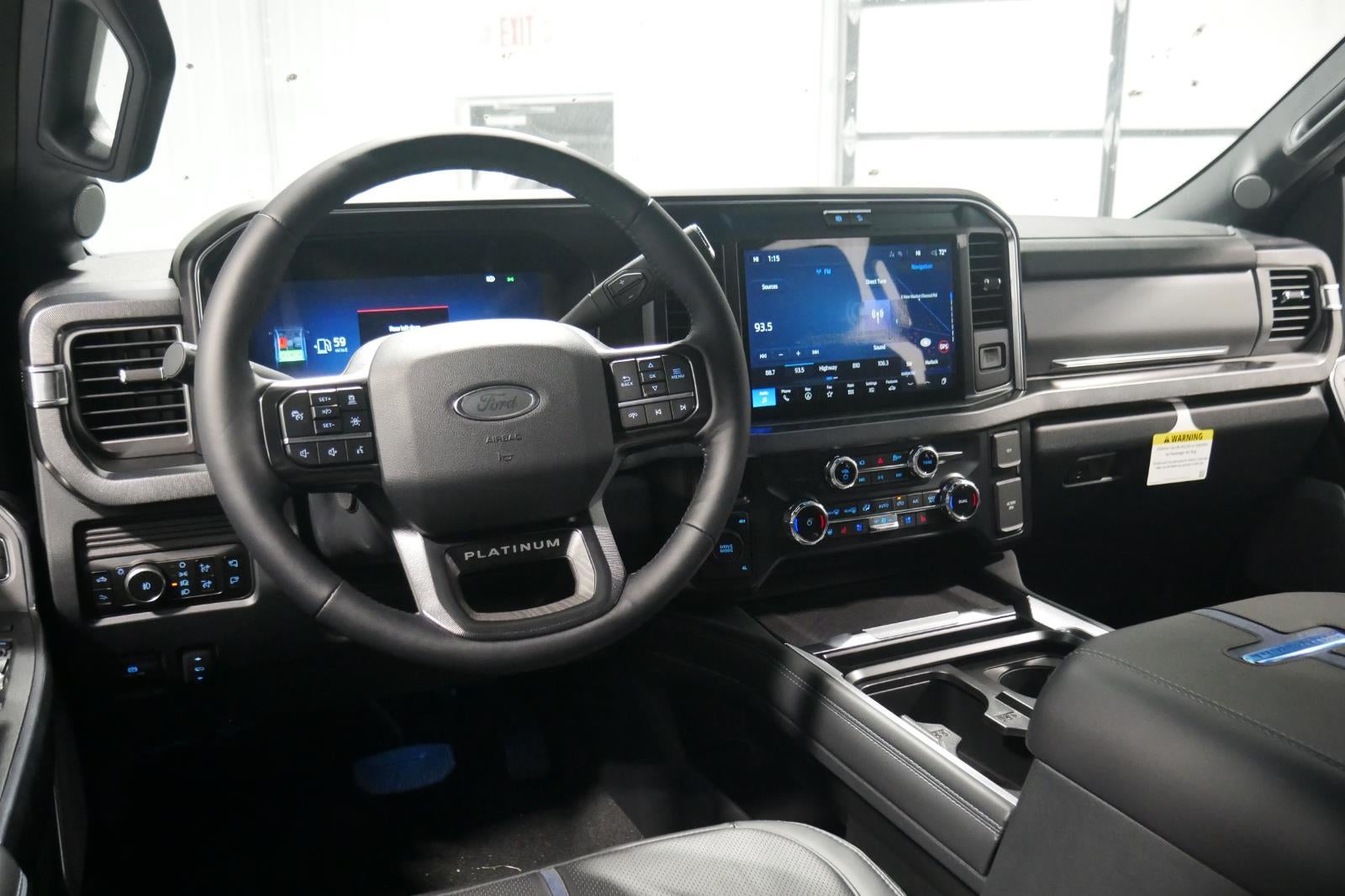 2025 Ford Super Duty Platinum
