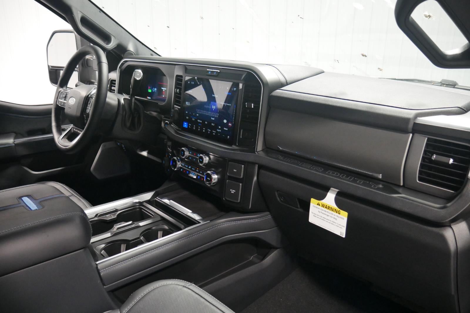 2025 Ford Super Duty Platinum