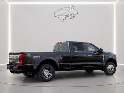 2027 Ford Super Duty F-450 DRW Platinum