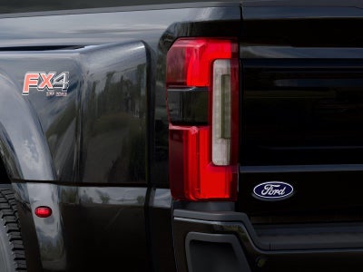 2027 Ford Super Duty F-450 DRW Platinum