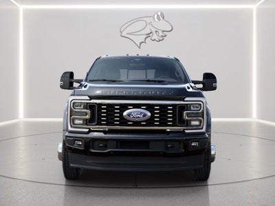 2027 Ford Super Duty F-450 DRW Platinum