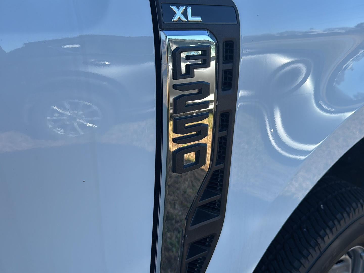 2024 Ford Super Duty THERMO KING SLIP IN BODY WITH V320-20 ELECTRIC STAND BY