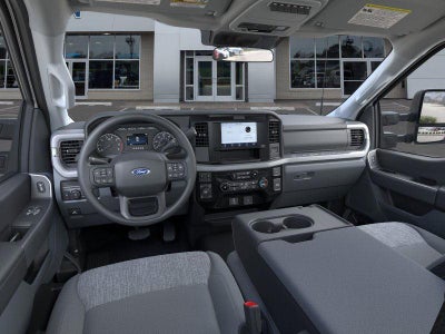 2025 Ford Super Duty F-350 XLT